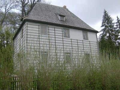 Farbfoto: Goethes Gartenhaus in Weimar im Park an der Ilm am 22. April im Jahre 2012. Fotograf: Bernd Paepcke